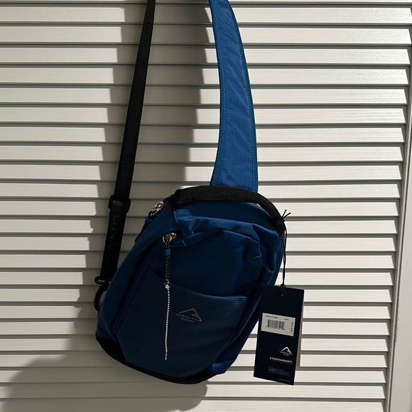 NWT Highland Outdoor Slingback, Crossbody Multi-Pack w/Quick Access Compartment. - Picture 1 of 8